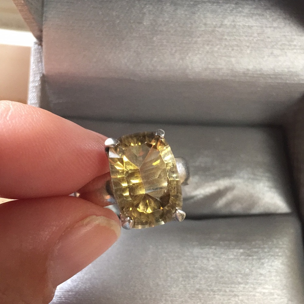 Beatiful Large Stone Ring 925 Sterling Silver Band - image 3